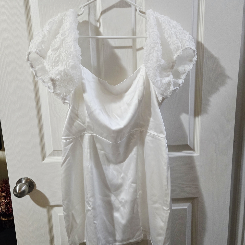 Lulu's Ivory Satin Dress with Ruffled Sleeves Size XL - Picture 4 of 14